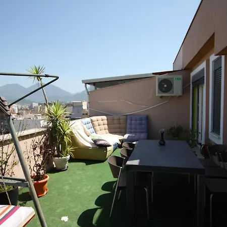 Aloha Apartment *